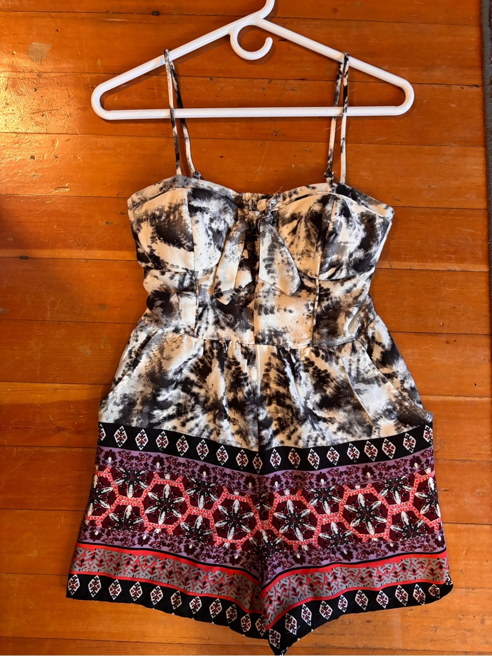 Women’s romper size small